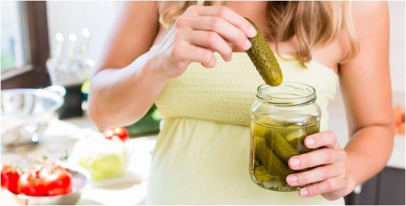 أسباب شائعة تؤدي إلى الإشتهاء المفاجىء للمخللات أسباب شائعة تؤدي إلى الإشتهاء المفاجىء للمخللات