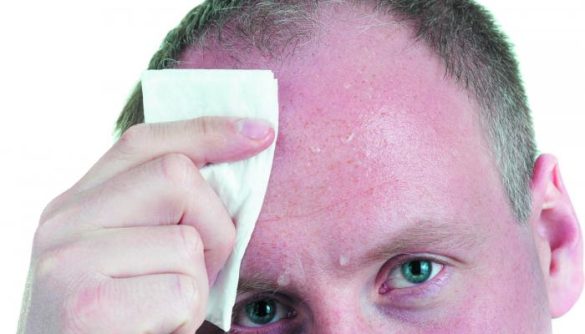 اضطرابات الغدة الدرقية والعرق البارد على الجبين