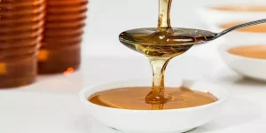 تأثيرات تناول أكثر من ملعقتين عسل يوميا