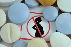 فئات دوائية قد تصيب الجنين بالتوحد
