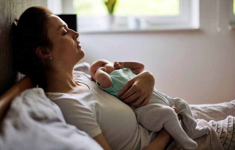 4 أسباب شائعة لآلام البطن بعد الولادة