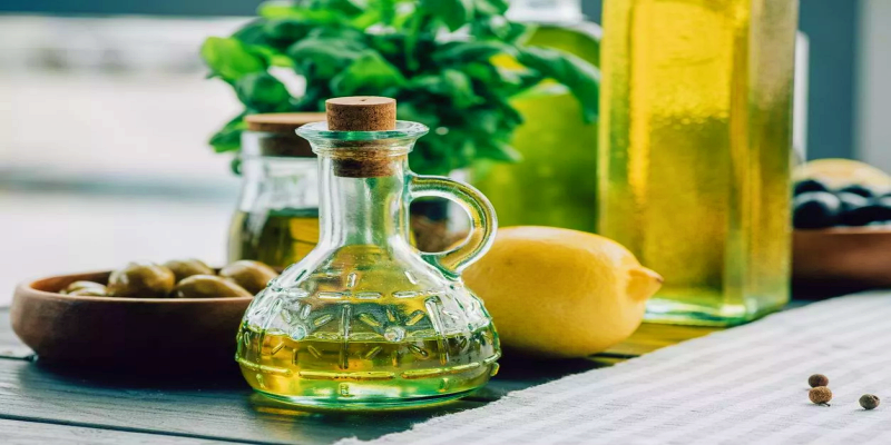 التركيب الغذائي لزيت الزيتون والليمون