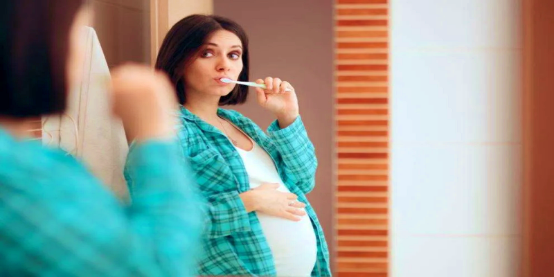 العناية المناسبة بالفم داخل المنزل طوال فترة الحمل