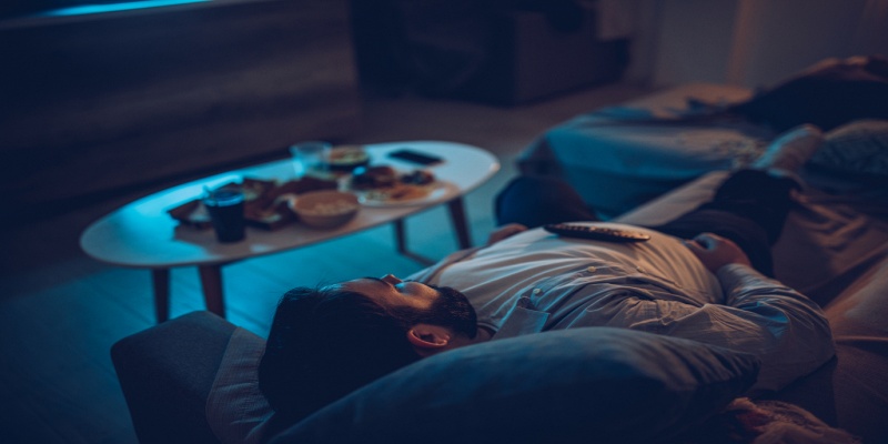 عدم الاستلقاء بعد تناول الوجبات