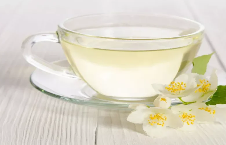 فوائد الشاي الأبيض