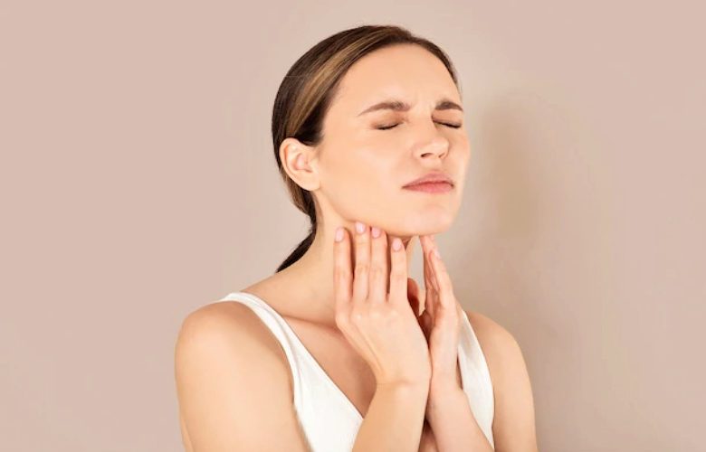 كيف يتم التمييز بين التهاب الحلق وسرطان البلعوم الأنفي؟