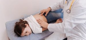 الأسباب الشائعة لظهور الدمامل عند الأطفال