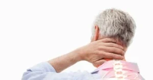الأعراض الشائعة لإلتهاب الفقرات العنقية