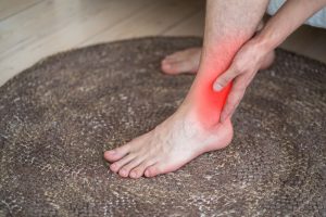 الأعراض الشائعة لإلتهاب وتر أكيلس