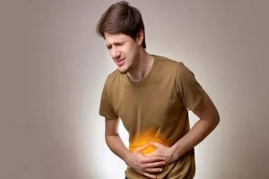 الأعراض الشائعة لمتلازمة القولون العصبي في فصل الخريف