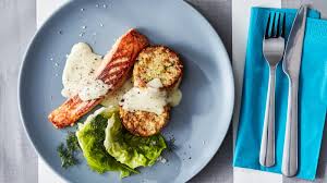 السلمون في وجبة الغداء