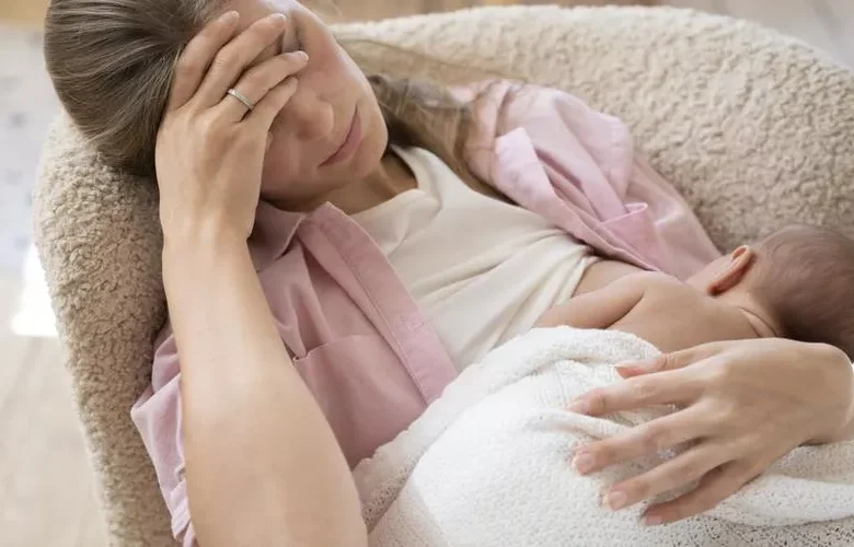 طرق فعالة للتعامل مع صداع الرضاعة