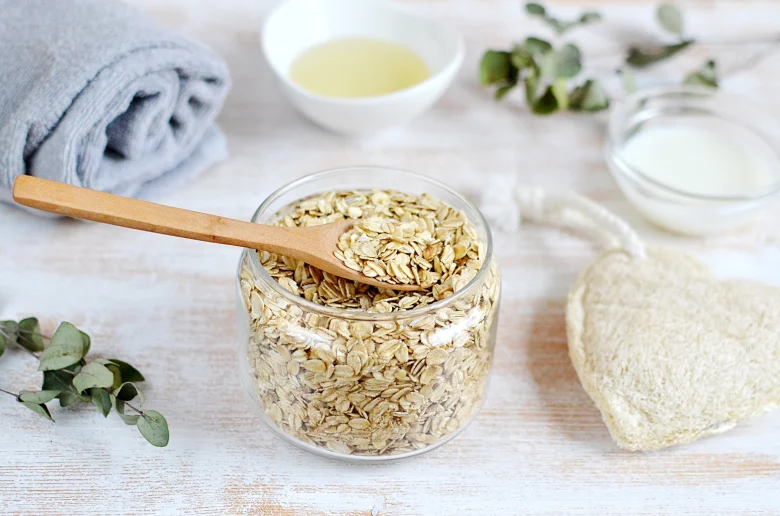 فوائد علاجية يقدمها حمام الشوفان لصحة الجلد فوائد علاجية يقدمها حمام الشوفان لصحة الجلد