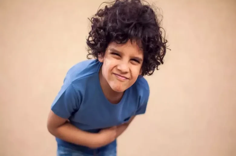 أسباب معاناة أطفال التوحد من الإمساك المزمن