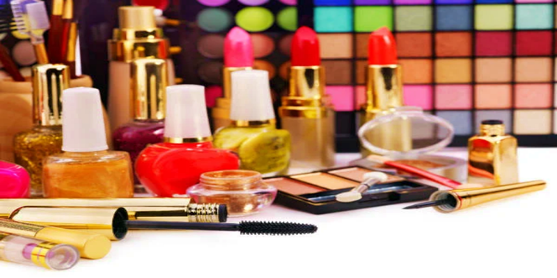 استخدام مستحضرات التجميل الغير مناسبة للبشرة