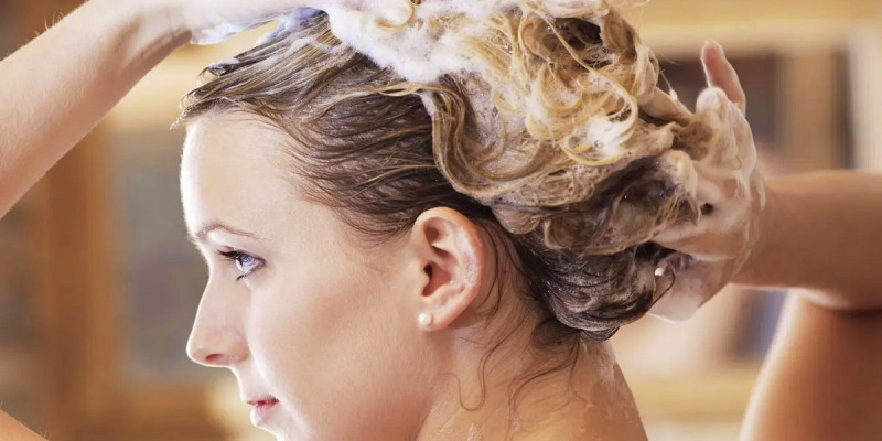 استخدام منتجات العناية الغير مناسبة