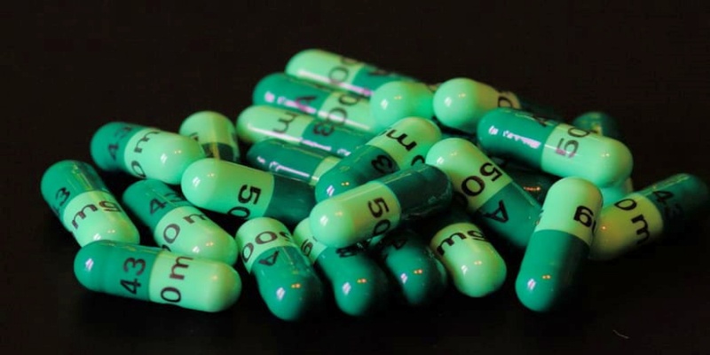 المضادات الحيوية المقاومة للبكتيريا التي تسبب التهاب الحلق