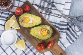  فوائد الأفوكادو مع البيض