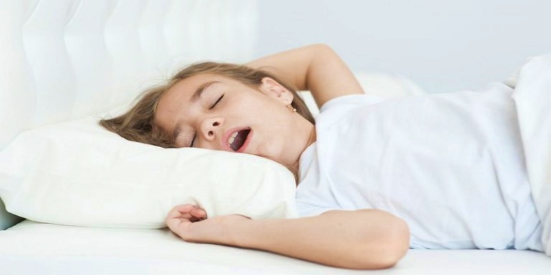 كيف يتم التمييز بين الشخير الفسيولوجي والمرضي؟