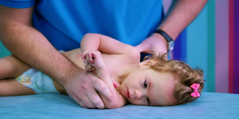 ما هي علامات إصابة الأطفال بالشلل الدماغي؟