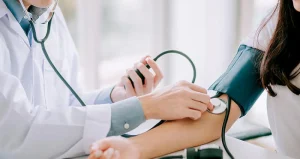 ماهي أنواع مضادات الإكتئاب المسئولة عن رفع ضغط الدم ؟