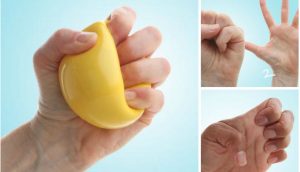 ممارسة تمارين اليد