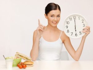 هل يؤثر الصيام المتقطع على الدورة الشهرية ؟