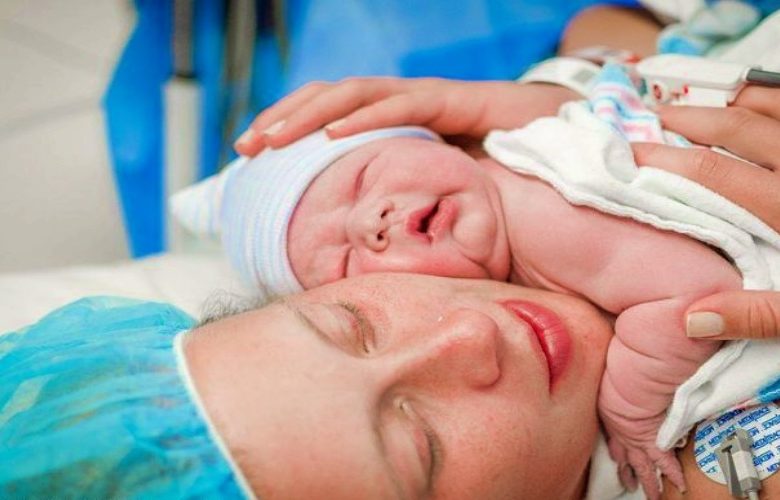 تعزيز المناعة للأطفال المولودين عن طريق الولادة القيصرية