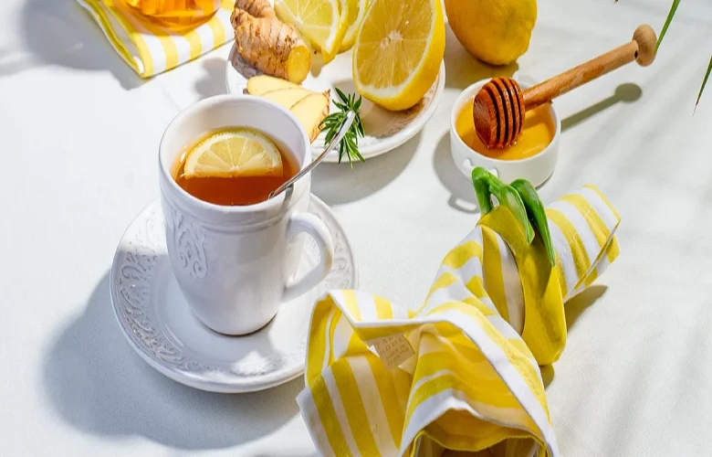 شربة العسل بالليمون صباحا: عادة صحية أم مُسبب رئيسي لمشاكل الجهاز الهضمي؟