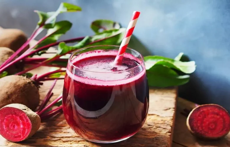 فوائد رائعة تعود على الجسم عند شرب عصير الشمندر بانتظام لمدة 30 يوما