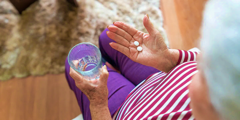 كيفية استخدام مدرات البول بأمان مع كبار السن وأصحاب أمراض الكلى المزمنة