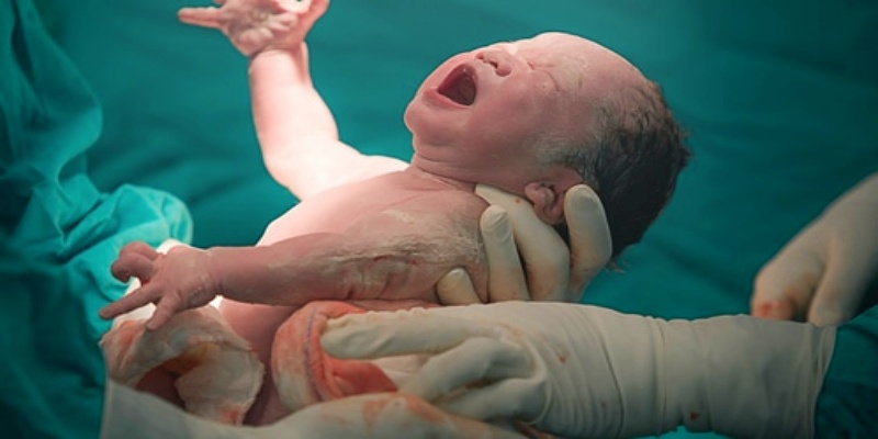 ما هي أفضل طرق تعزيز المناعة للأطفال المولودين قيصريا؟