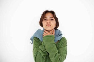 استمرار التهاب الحلق بعد تناول المضاد الحيوي