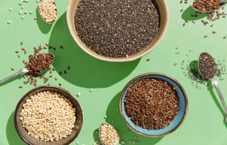 3 بذور غذائية غنية بالألياف المفيدة لصحة الأمعاء