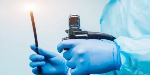 التنظير الحنجري البسيط