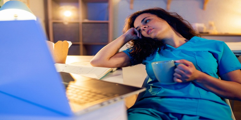 العمل في النوبات الليلية والمعاناة من اضطرابات الدورة الشهرية