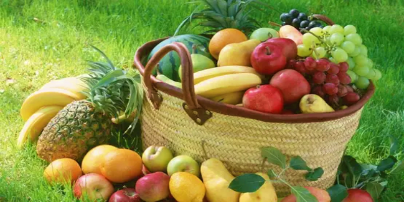 الفواكه الطازجة 
