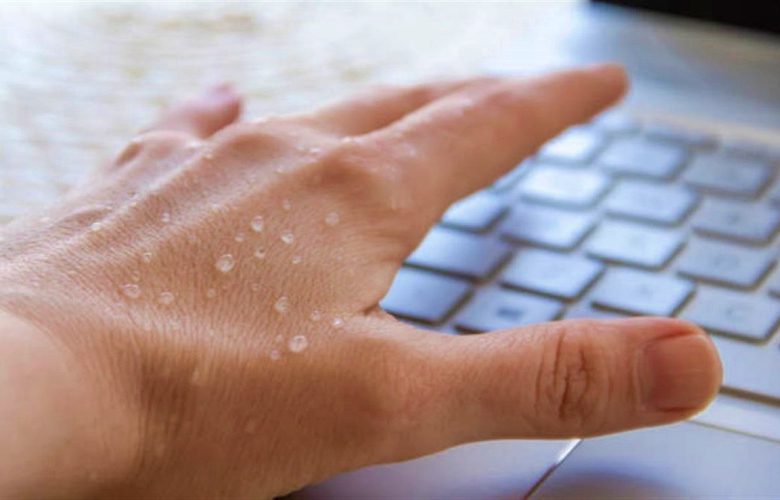 حلول فعالة لدعم علاج تعرق اليدين المفرط