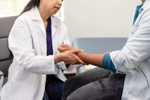 كيفية التعرف على الطفح الجلدي المرتبط بأمراض المناعة الذاتية