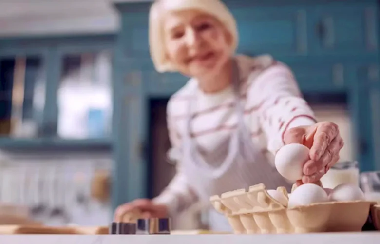 5 فوائد تعود على صحة كبار السن عند تناول بيضة واحدة في الصباح