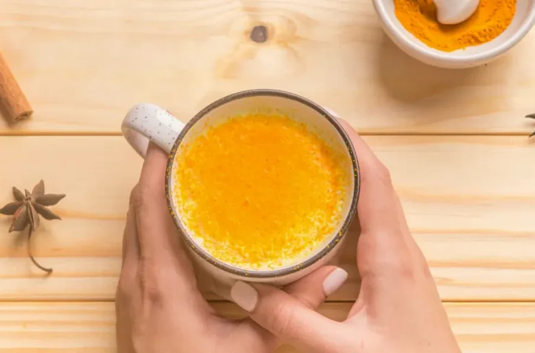 أفضل وقت لتناول شاي الكركم