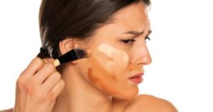 اختيار درجة فونديشن غير مناسبة