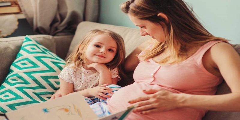 الأطفال والنساء الحوامل