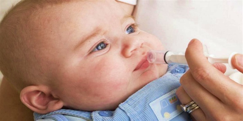 كيف نعمل على استخدام محلول الأوريسول بأمان مع الأطفال؟