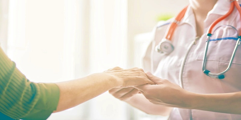 ما هي أهم الفئات التي يجب عليها أن تخضع للفحص المبكر للكشف عن السرطان؟