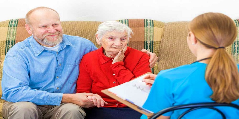 ما هي سُبل الوقاية من نقص سكر الدم لدى كبار السن؟