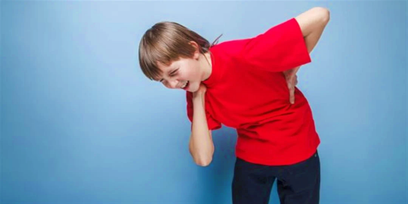 ما هي مخاطر السماح للأطفال بممارسة اليوغا مبكرا جدا أو بطريقة خاطئة؟