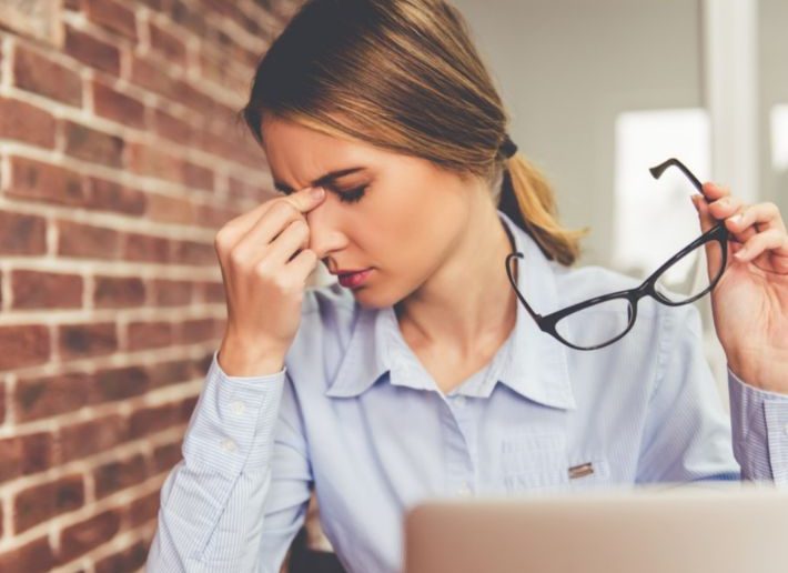 موقع صداع ضعف النظر