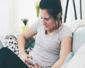 أعراض الألم المرافق للعملية القيصرية بعد سنوات