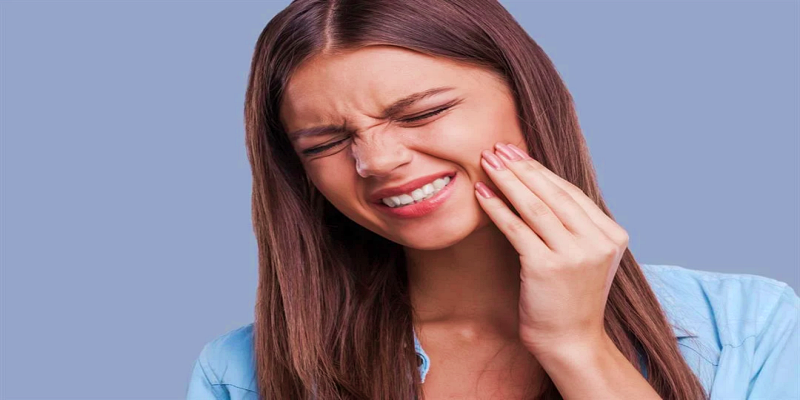 ما هي أسباب الإصابة بخراج الأسنان؟